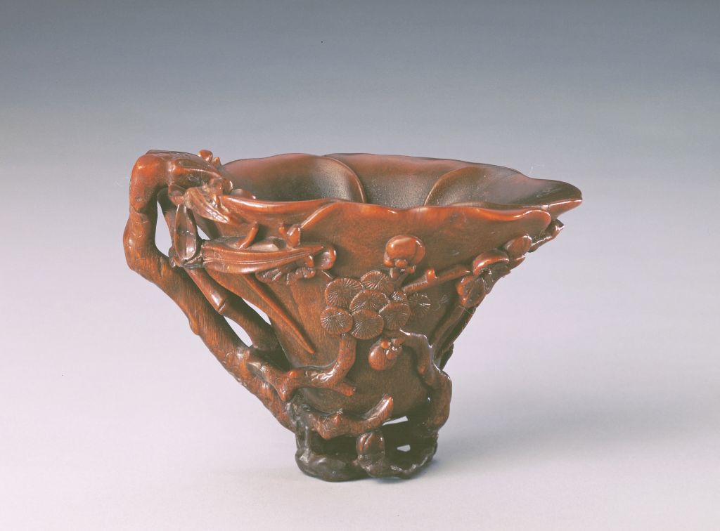 图片[2]-Rhinoceros horn carved cup with three friends of old and old-China Archive